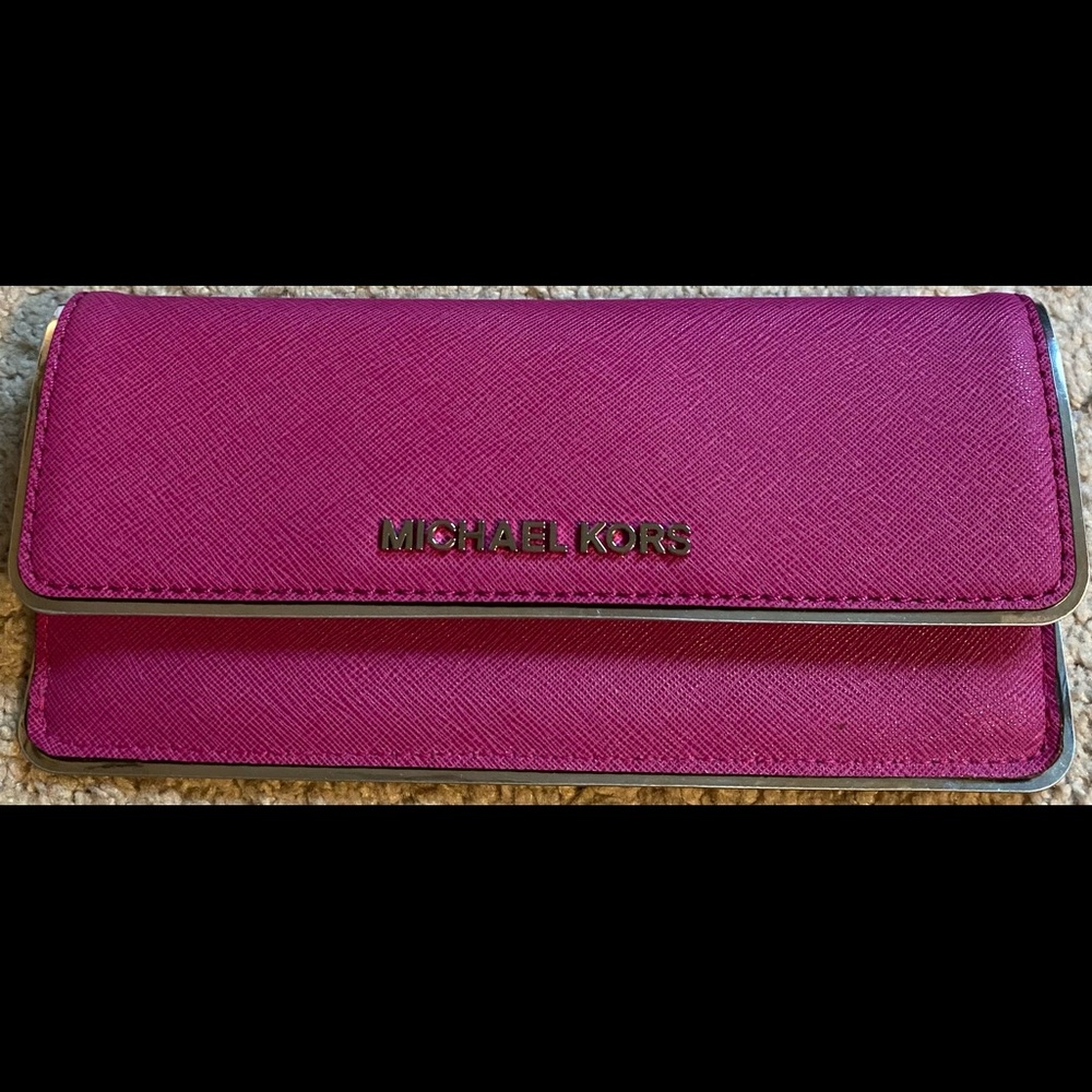 Michael kors wallet